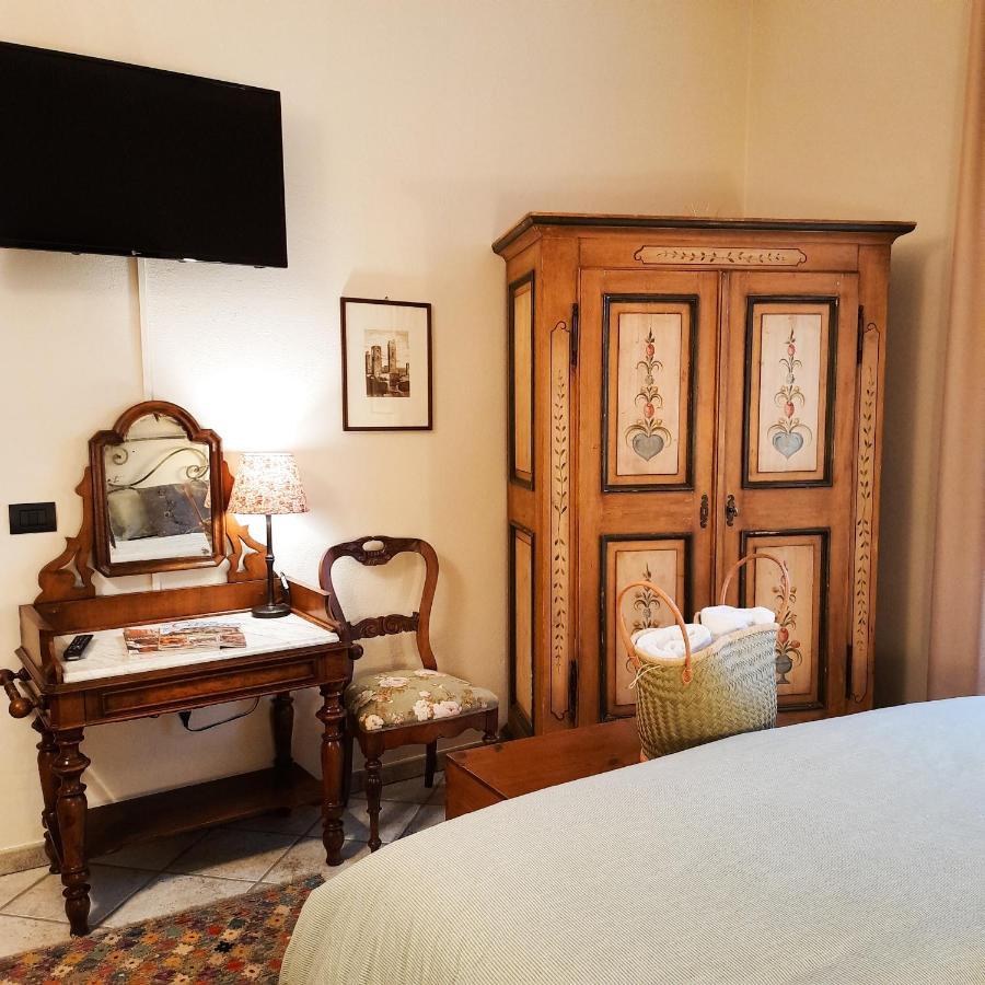 Boutique Hotel Fox'S Inn San Giustino Valdarno ภายนอก รูปภาพ