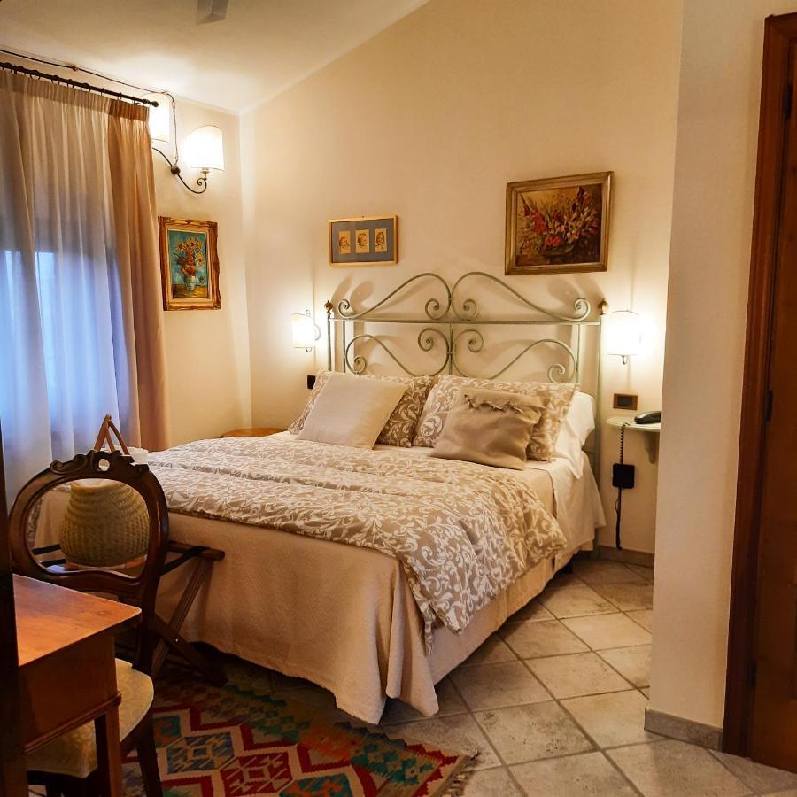 Boutique Hotel Fox'S Inn San Giustino Valdarno ภายนอก รูปภาพ