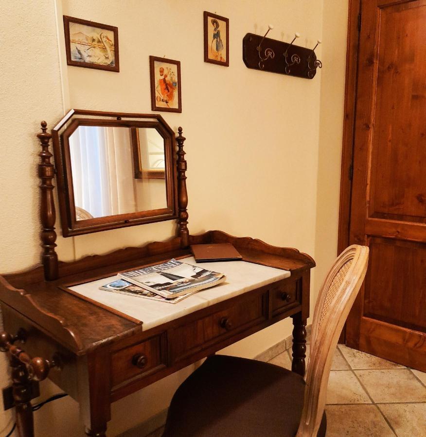 Boutique Hotel Fox'S Inn San Giustino Valdarno ภายนอก รูปภาพ