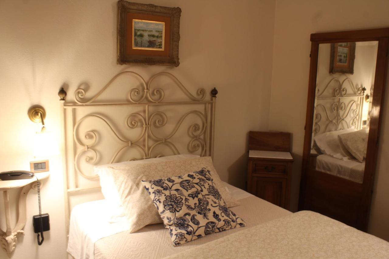 Boutique Hotel Fox'S Inn San Giustino Valdarno ภายนอก รูปภาพ